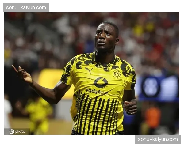 多特蒙德边路突击战术解析 吉拉西布兰特配合默契度